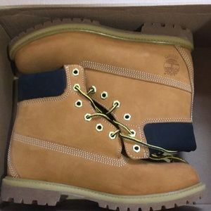 Timberland premium 6in waterproof boots size 9